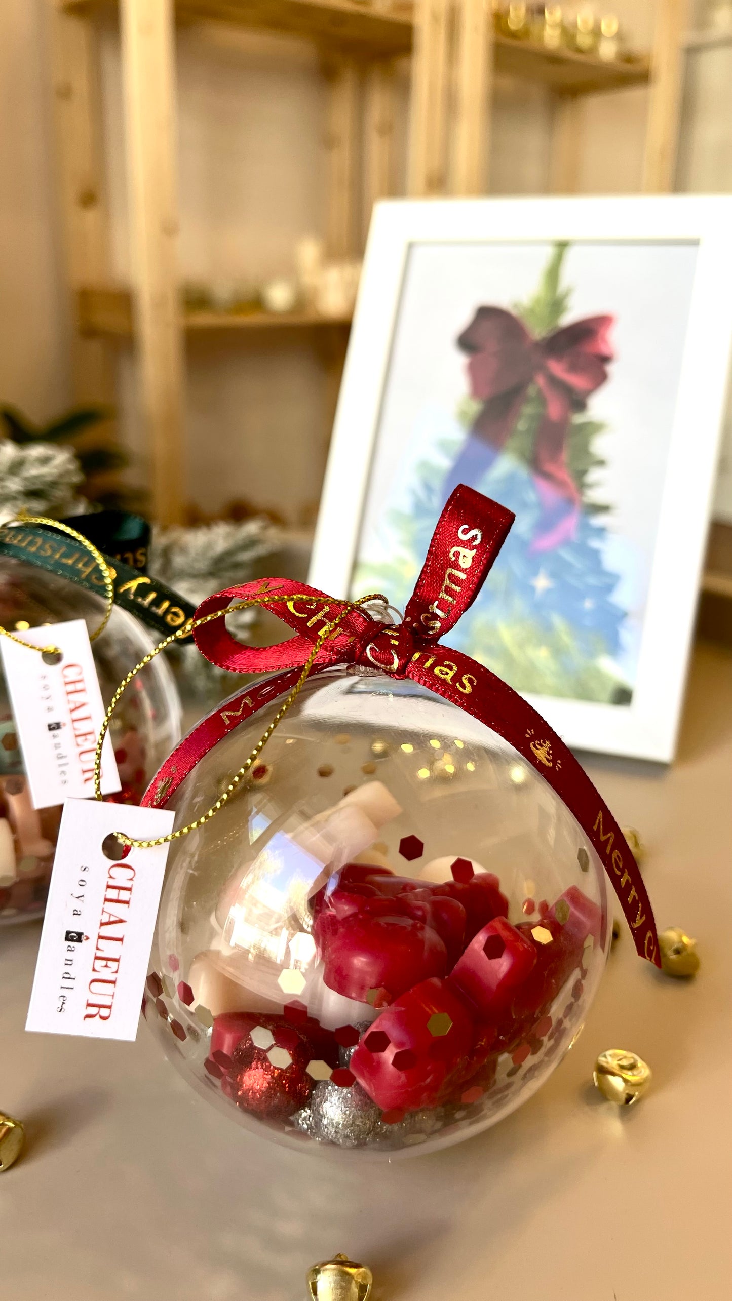 Xmas balls with wax melts