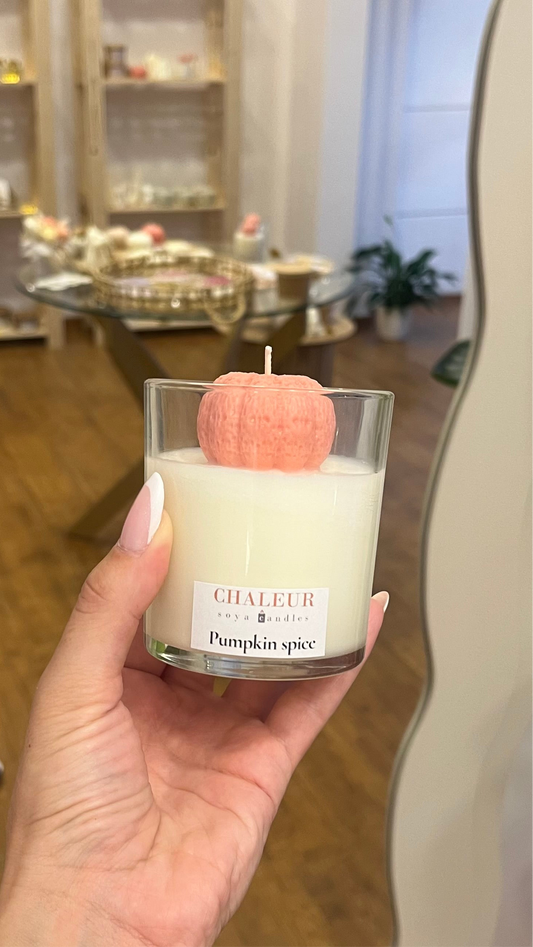 Pumpkin spice candle